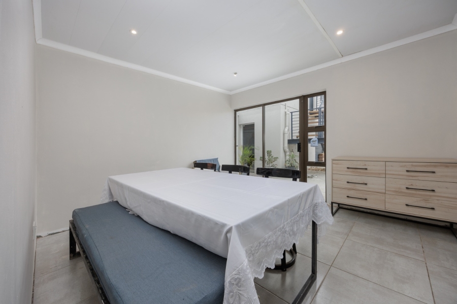 5 Bedroom Property for Sale in Rustdal Western Cape